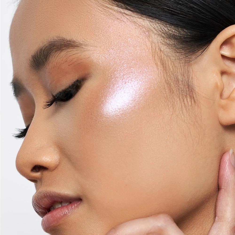 JEFFREE STAR - Supreme Frost Highlighting Powder - FROZEN PEACH 🍑